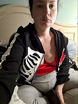 MilfyMrsRobinson online show from March 12, 11:09 am