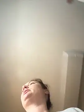 MilfyMrsRobinson online show from September 17, 9:00 am