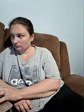 MilfyMrsRobinson online show from September 22, 11:12 am