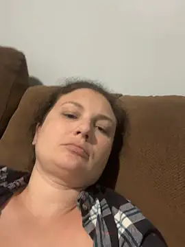 MilfyMrsRobinson online show from October 18, 3:09 am