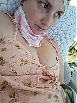 MilfyMrsRobinson online show from March 8, 2:43 pm