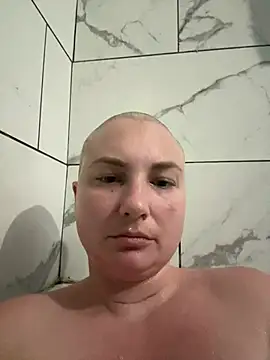 MilfyMrsRobinson online show from April 26, 3:42 pm