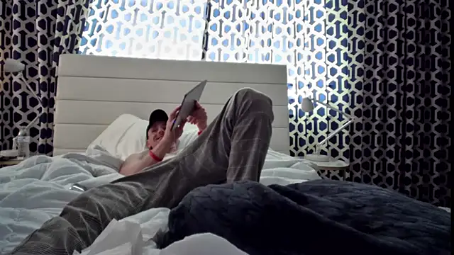 Snapshot of RyleyRydes chatting on December 12, 2:44 pm RyleyRydes online show from December 12, 2:44 pm