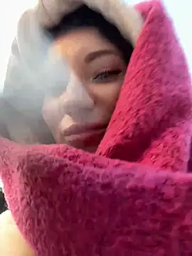 Snapshot of MooonReal chatting on January 23, 3:05 am MooonReal online show from January 23, 3:05 am