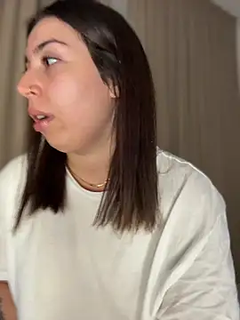 KimArts online show from November 21, 8:18 pm