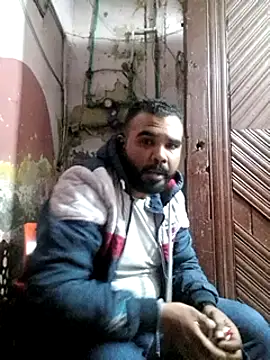 Snapshot of ListedLoin chatting on January 18, 7:37 pm ListedLoin online show from January 18, 7:37 pm