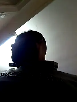 ListedLoin online show from November 17, 7:30 pm