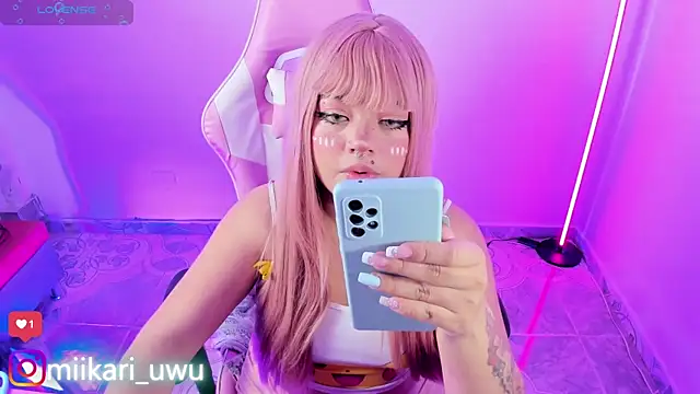 Ahri Elderwood online show from September 27, 6:18 am