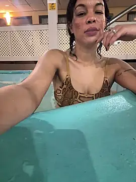 Snapshot of MeghanMarley chatting on January 27, 12:12 am MeghanMarley online show from January 27, 12:12 am