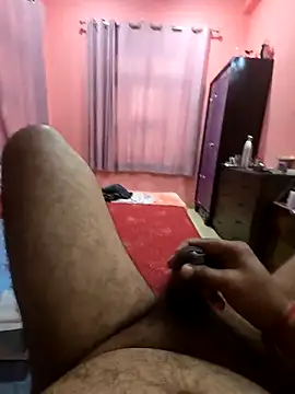 Snapshot of Loveboycurvy chatting on November 3, 2:57 am Loveboycurvy online show from November 3, 2:57 am