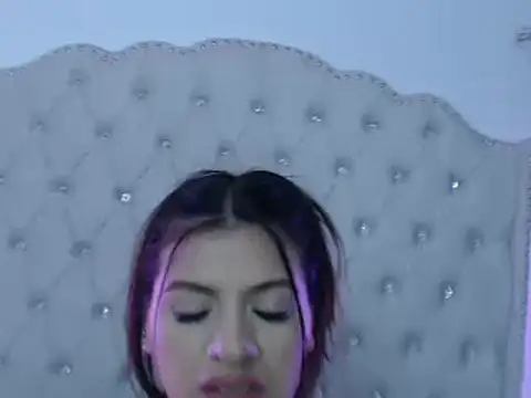 Abril Squirt online show from February 15, 10:22 am