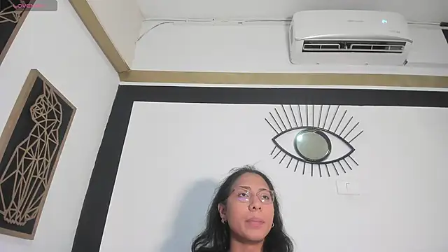 EmilyGomezLS online show from May 31, 11:39 am