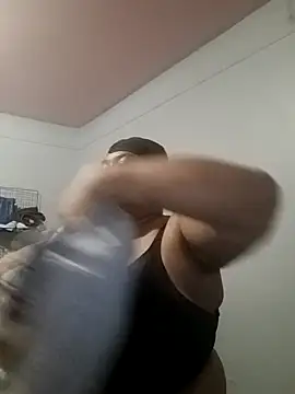 pinkpassionpleaser online show from December 4, 11:46 pm