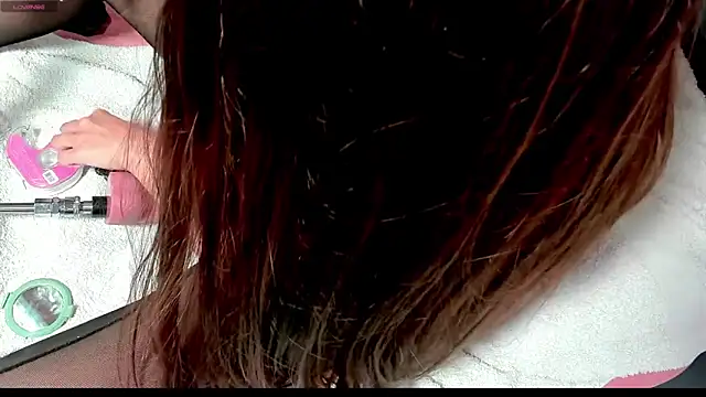 blondeb201 online show from February 1, 9:19 pm