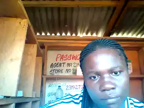 missarpie online show from December 7, 5:04 am