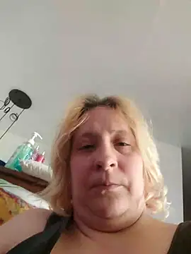 Snapshot of Icedcoffee2024 chatting on December 1, 2:33 pm Icedcoffee2024 online show from December 1, 2:33 pm