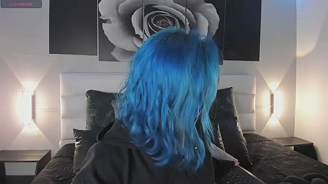 sofi bakerr online show from October 2, 11:39 am