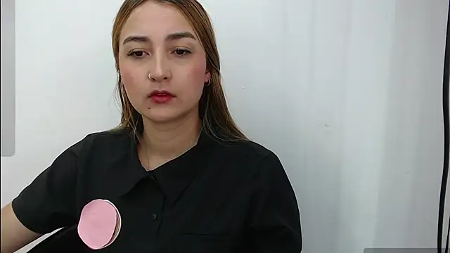 salome  lopez  online show from November 21, 1:54 pm