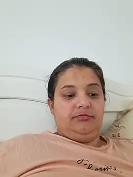 Snapshot of sarahhh1987 chatting on October 20, 5:19 am sarahhh1987 online show from October 20, 5:19 am