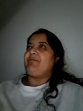 Snapshot of sarahhh1987 chatting on October 27, 4:22 pm sarahhh1987 online show from October 27, 4:22 pm