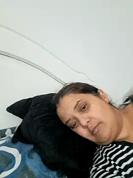 sarahhh1987 online show from November 6, 11:55 am