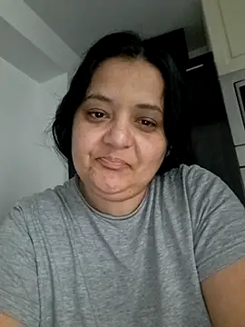 sarahhh1987 online show from March 1, 8:49 am