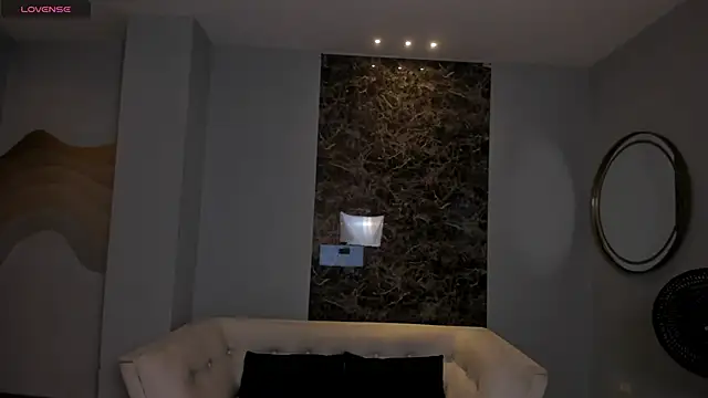 AliceHarper  online show from March 2, 6:37 pm