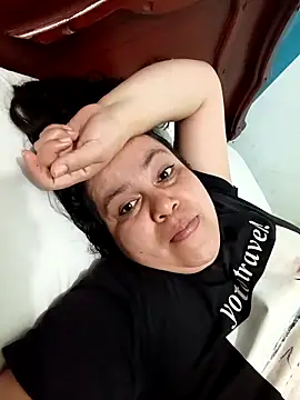 lunanataly online show from November 12, 2:06 pm