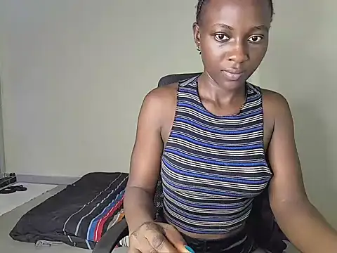 Snapshot of ebonyy_duchess chatting on January 20, 6:21 am ebonyy duchess online show from January 20, 6:21 am