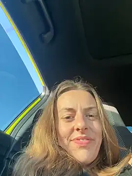 Snapshot of jungleangel chatting on February 27, 12:10 am jungleangel online show from February 27, 12:10 am