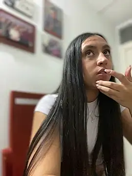 Salome golvert online show from January 10, 10:46 pm