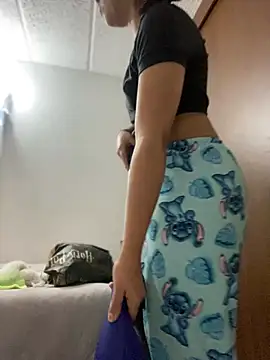 Salome golvert online show from February 1, 6:40 pm