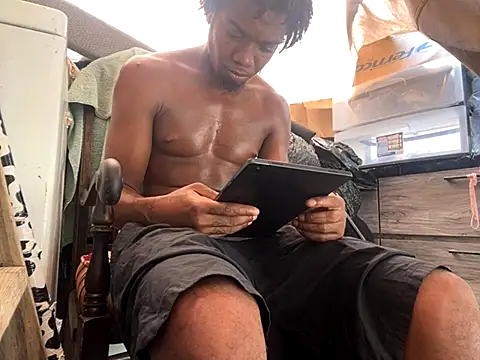 SlimeCrownzOut5 online show from September 18, 5:15 pm