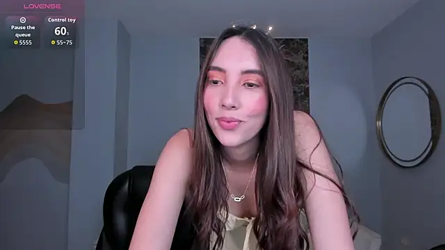 Snapshot of AnaisNin chatting on October 3, 8:39 pm AnaisNin online show from October 3, 8:39 pm