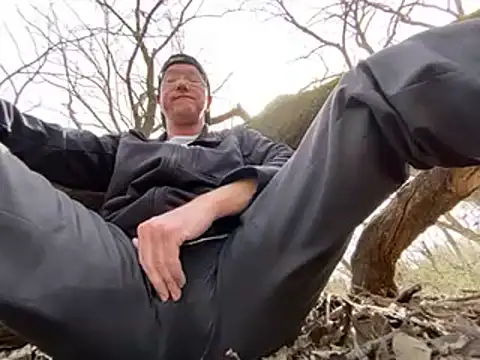 KrixKross online show from March 7, 5:28 pm