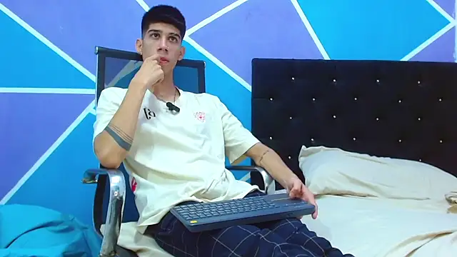 jhony-sex online show from February 5, 7:18 am