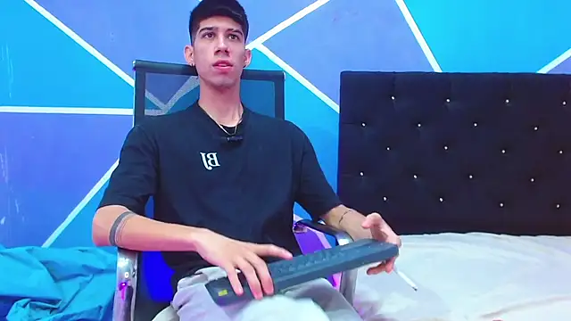 jhony-sex online show from February 7, 8:55 am