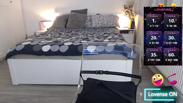 KimBeee online show from February 21, 7:01 am