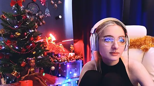 Avi Nile online show from December 20, 5:25 am