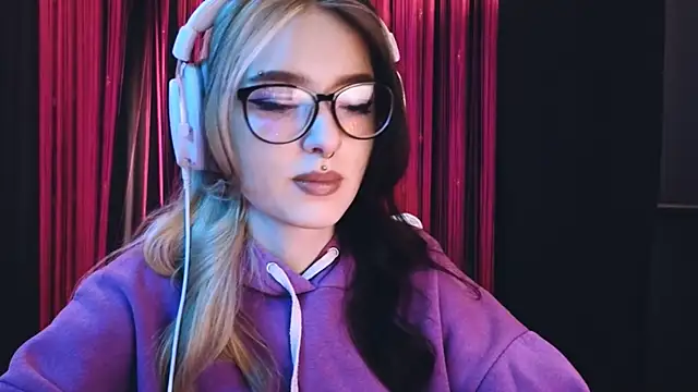 Avi Nile online show from March 4, 3:00 am