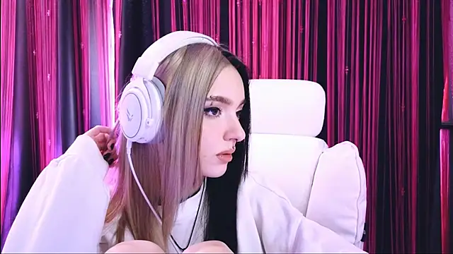 Avi Nile online show from March 16, 5:58 am