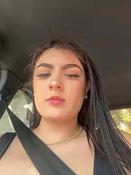 IrisBaker online show from January 11, 5:07 pm