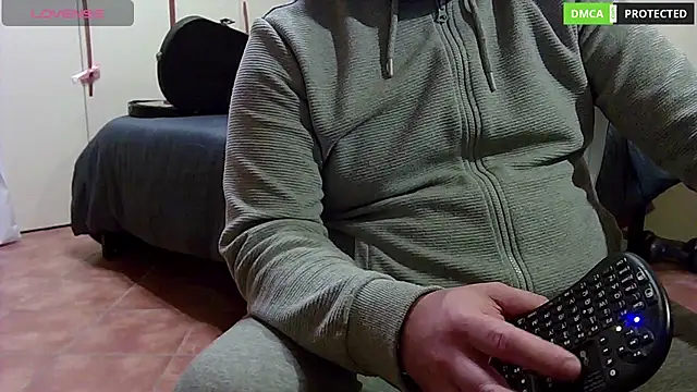 Snapshot of MultiOrgasmicLover chatting on December 26, 8:11 pm MultiOrgasmicLover online show from December 26, 8:11 pm