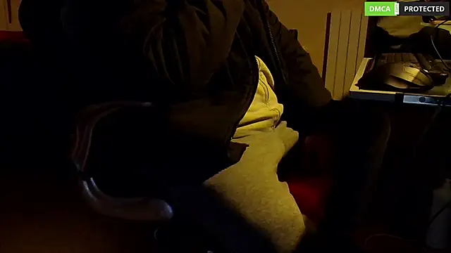 Snapshot of MultiOrgasmicLover chatting on March 21, 5:34 pm MultiOrgasmicLover online show from March 21, 5:34 pm