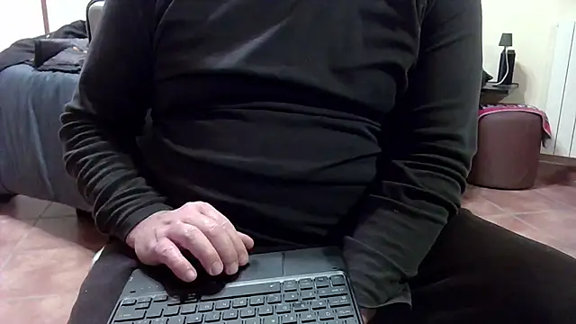 Snapshot of MultiOrgasmicLover chatting on December 19, 10:17 pm MultiOrgasmicLover online show from December 19, 10:17 pm