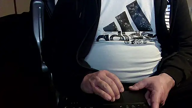 Snapshot of MultiOrgasmicLover chatting on December 20, 11:23 pm MultiOrgasmicLover online show from December 20, 11:23 pm