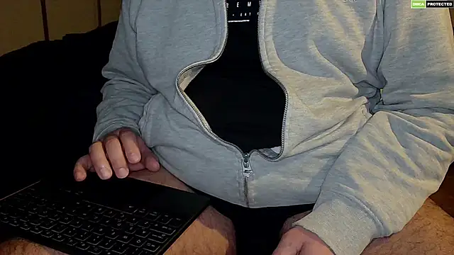 Snapshot of MultiOrgasmicLover chatting on February 10, 10:25 pm MultiOrgasmicLover online show from February 10, 10:25 pm