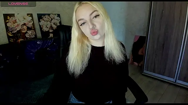 Stella  Cox online show from November 7, 6:35 am