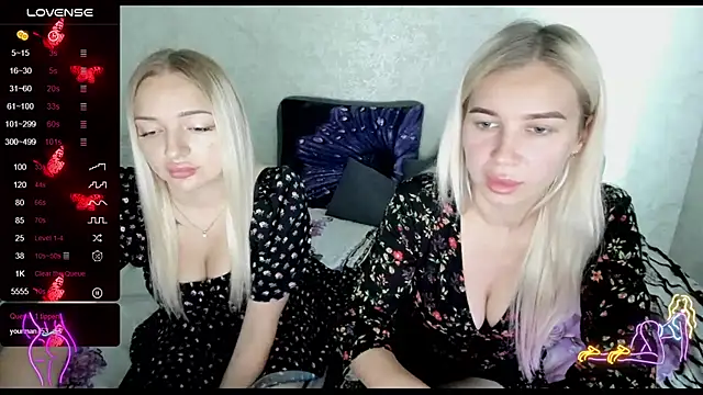 Snapshot of Stella__Cox chatting on June 30, 7:53 am Stella Cox online show from June 30, 7:53 am