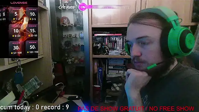 Snapshot of nicolasdumand21 chatting on December 22, 10:04 pm nicolasdumand21 online show from December 22, 10:04 pm